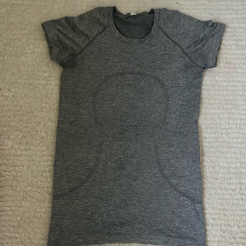 Grey swiftly tech short sleeve
